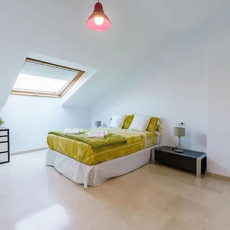 Atico Duplex Los Pacos شقة فوينخيرولا
